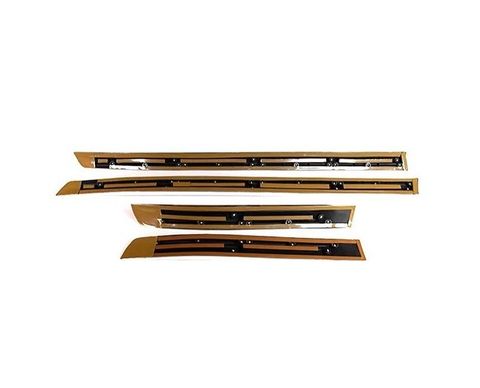 Land Cruiser Side Foot Step In LED And Side Chrome Beading