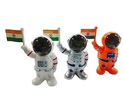 Astronaut Solar Toy Holding and Raising Indian Flag Robot