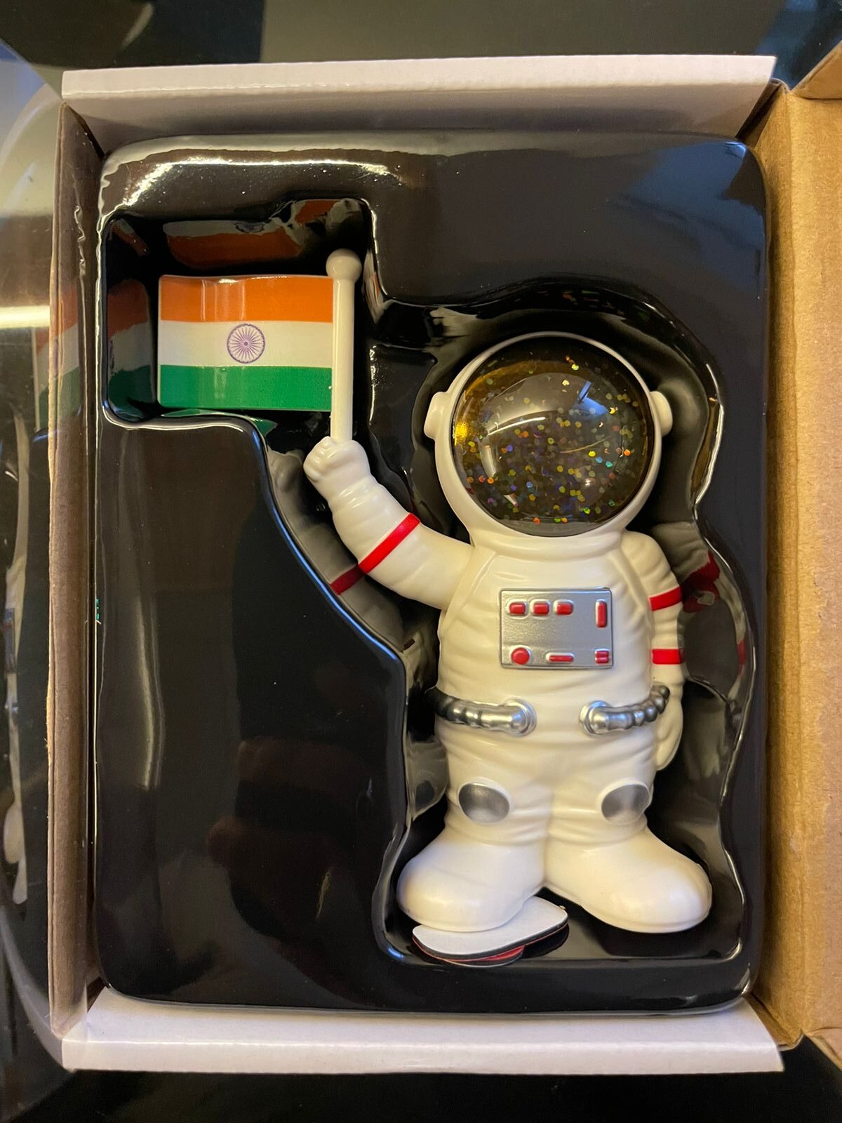 Astronaut Solar Toy Holding and Raising Indian Flag Robot