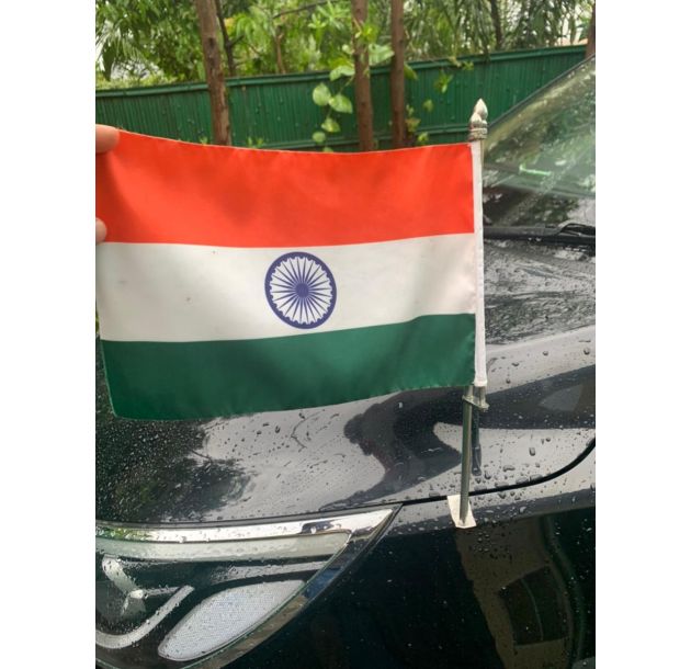 Flexible Flagpole for Cars